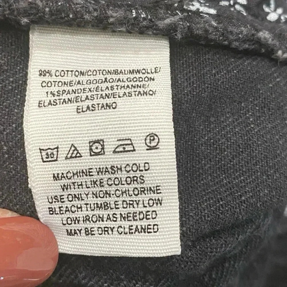 We The Free People Denim Frayed Cut Off Shorts size 24 Bermuda Button Fly Boho - Picture 5 of 16